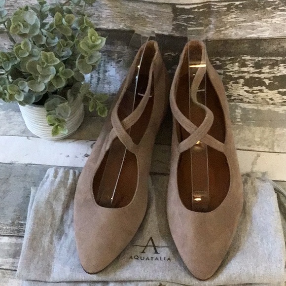 Aquatalia Women's Tan Suede Flats Sz 9 NWOT - Picture 2 of 8